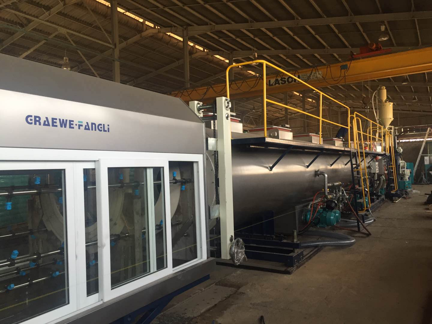 ప్లాస్టిక్ ఎక్స్‌ట్రూడర్ యొక్క ప్రధాన యంత్రం యొక్క అస్థిర ప్రవాహాన్ని పరిష్కరించడానికి చర్యలు