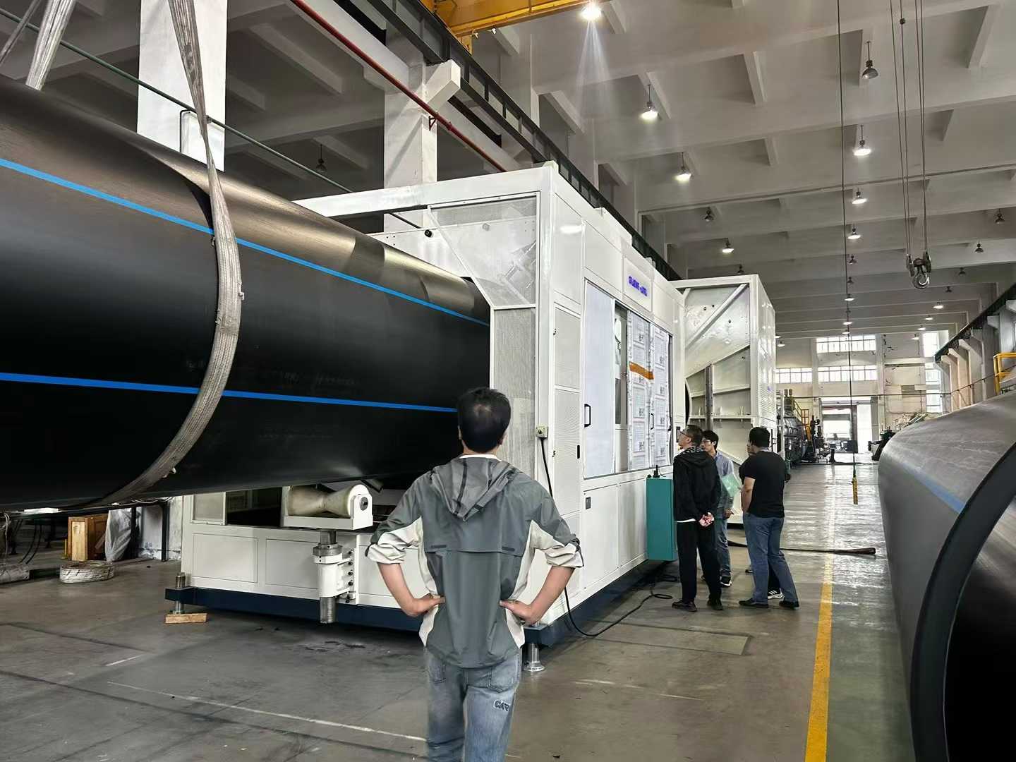 2000mm కంటే ఎక్కువ పెద్ద వ్యాసాలతో PE పైప్స్ యొక్క స్టార్టప్ పరికరాలు మరియు ఉత్పత్తి సాంకేతికత కోసం కీలక అంశాలు